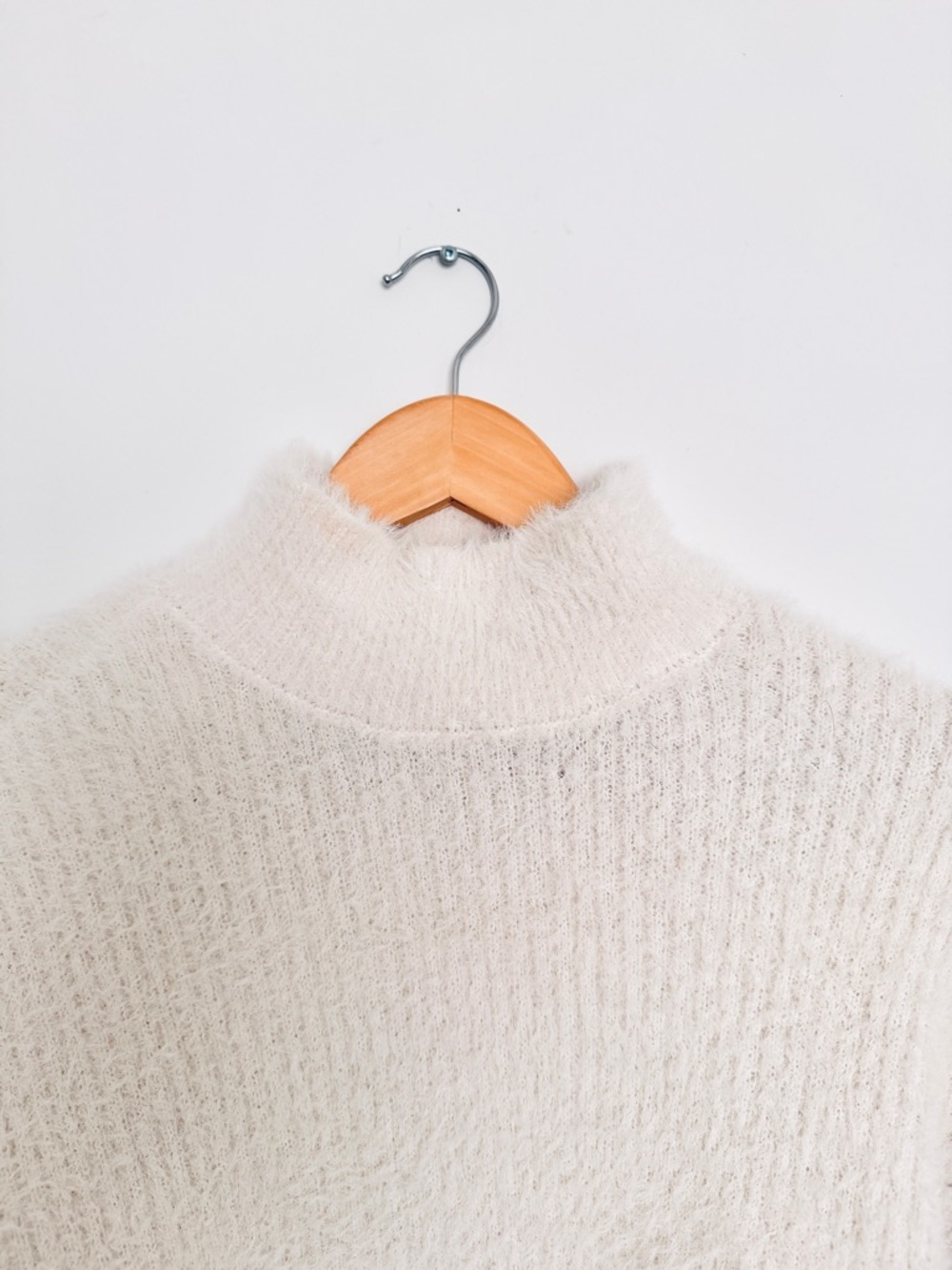 Vero Moda Fuzzy Mock Neck Sweater - Cream